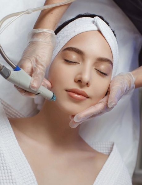 Anti-Acne & Acne Scar Removal with Hydra Facial Treatment